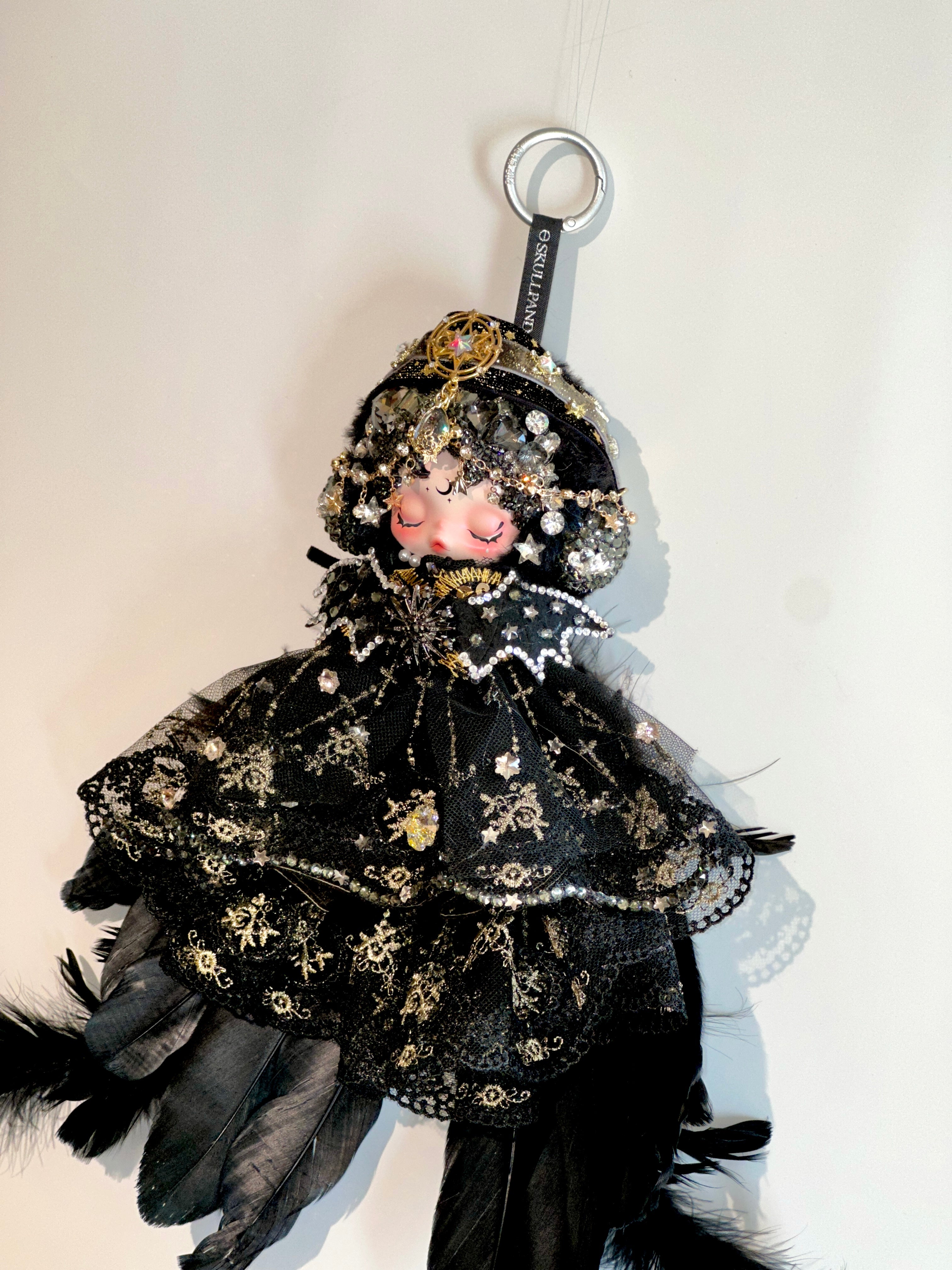 Darkness – SKULLPANDA You Found Me! Series Plush Doll Pendant（Custom Bling Edition）