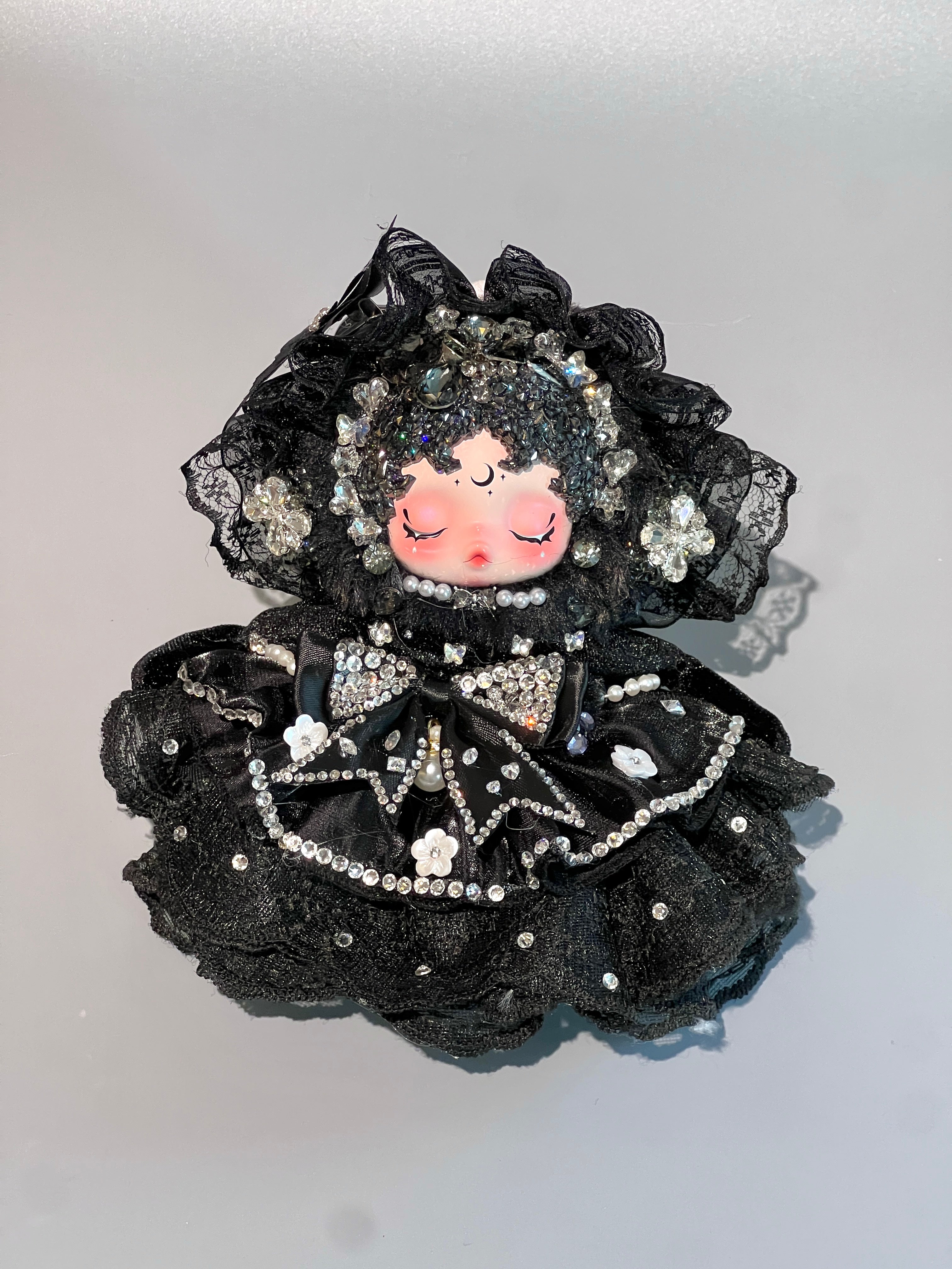 Darkness – SKULLPANDA You Found Me! Series Plush Doll Pendant（Custom Bling Edition）